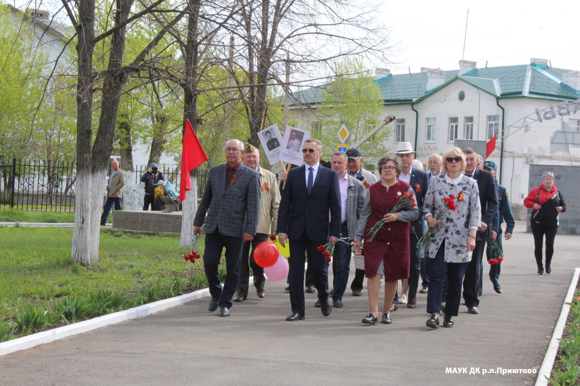 Вакансии приютово. Парк славы Приютово. Парк славы уборка Приютово. Возложение 9 мая 2024 р.п. выездное. Феста Приютово.